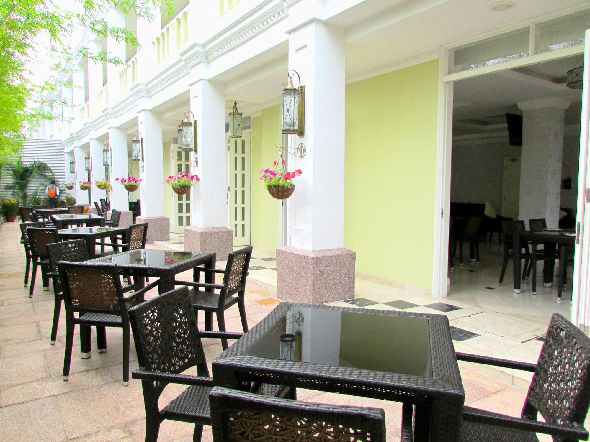 Rc Hotel Melaka Exterior foto